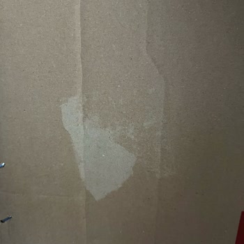 Vestel Buzdolabı Etiketleri Elle Kasıtlı Şekilde Sökülmüş Geldi