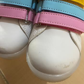 Vicco Çocuk Ayakkabısı İlk Giymede Üstü Soyuldu!