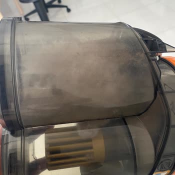 Gümüşsuyu Halı Halıdan Yayılan Toz Sorunu: Evdeki Toz Bulutu