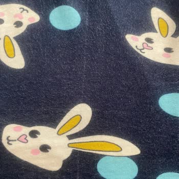 Siyah İnci Satın Alınan Pijama Takımının Defolu Çıkması Ve Tüylenme Sorunu