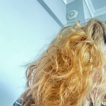 Şevval Erkin Hair & Beauty Center Güzellik Merkezinde Yaşanan Saç Boyama Problemi