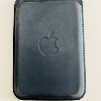 İPhone Mikro Dokuma Cüzdan Almak Büyük Bir Hata!