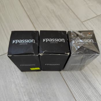 Le Passion Perfume (e-lepassion.com) Jelatinsiz Açık Kutular Deforme Olmuş