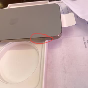 Apple Sıfır Bayiden Aldığım Apple I Phone 15 Pro Max Hatalı Çıktı