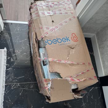 Aras Kargo Gelen Paket Parçalanmış