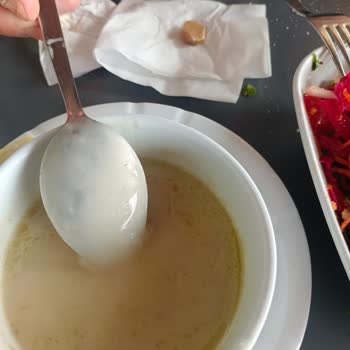 Köfteci Yusuf Çorbamda Beklenmedik Misafir: Taş