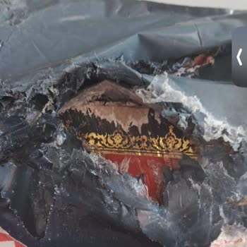 MNG Kargo Hassas Kargom Zarar Gördü: Kitap Kapak Sayfası Deforme