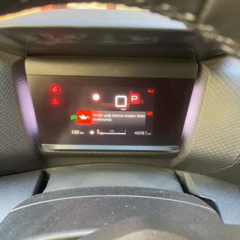 Citroen Bakım Yaptırdığım Aracımın Kronik Hatalarından Dolayı Mağdur Edildim.