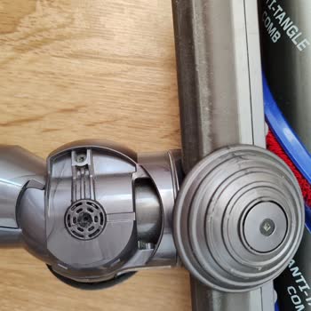 Dyson V15 Broken Wheel & Disintegrating Parts After 8 Months