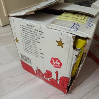 Sürat Kargo Kargomun İçini Açıp Erzaklarımı Koli Bandıyla Bantlamış