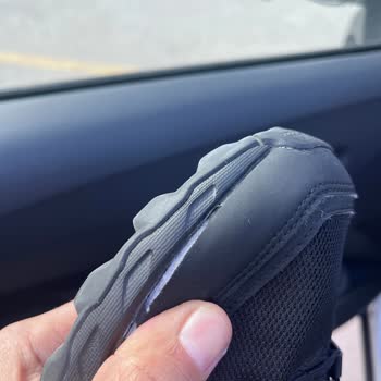 Adidas Mağazalarının Başkalaşması Ve Değişim Mağduriyeti.