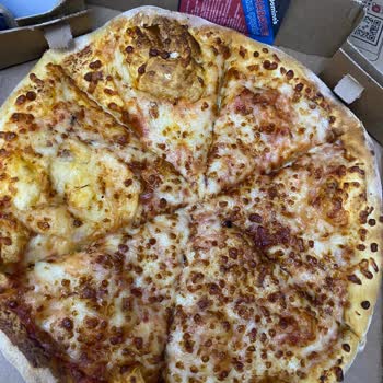 Domino's Pizza Margarita Değil Hamur Ekmek