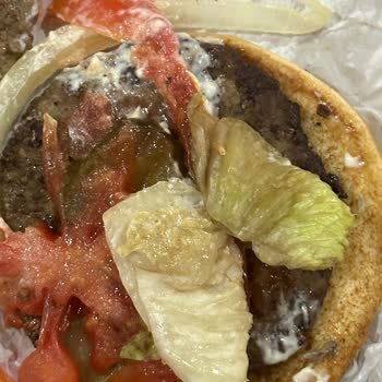 Yemeksepeti Bozuk Ürünle Hamburger Getirdiler