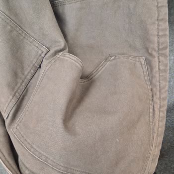 Zara Ceketin Kısa Sürede Renginin Atması