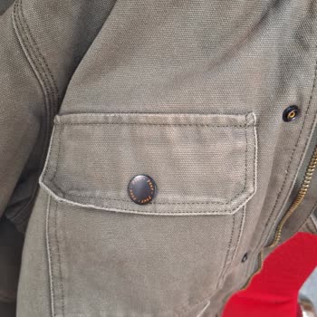 Zara Ceketin Kısa Sürede Renginin Atması