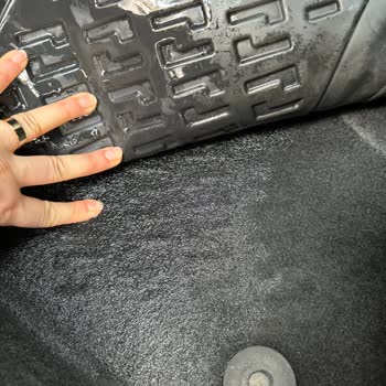 Ford Kuga Yağmur Suyu Alıyor İçeriye