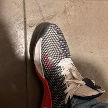 Yalı Spor Ürünlerinin Arkasında Değil!