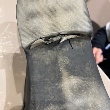 İnna Butik Pendik Tabanı Yarılan Ayakkabı