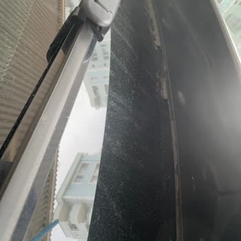 BMW Ön Cam Fitili Yüzünden Araç Su Alıyor.