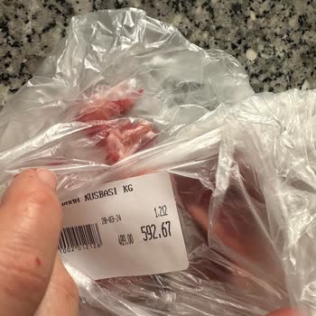 Düzgün Market Kuşbaşı Etin Yarısı Yağ İle Doldurulmuş Arkalara