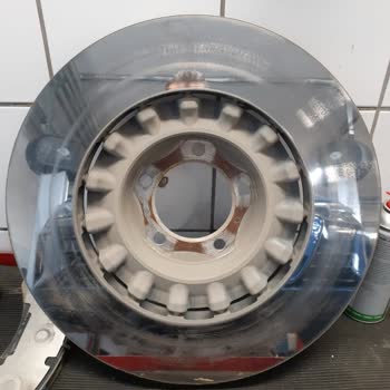 Audi E-Tron Disk Yanması
