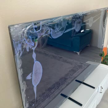 Media Markt Paneli Kırık TV Gönderdi,10 Gündür İade Almıyorlar