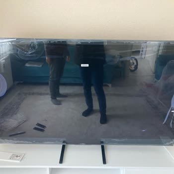 Media Markt Paneli Kırık TV Gönderdi,10 Gündür İade Almıyorlar