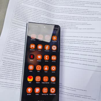 Samsung Galaxy Z Fold 4 Internal Screen Defect: Warranty Denied