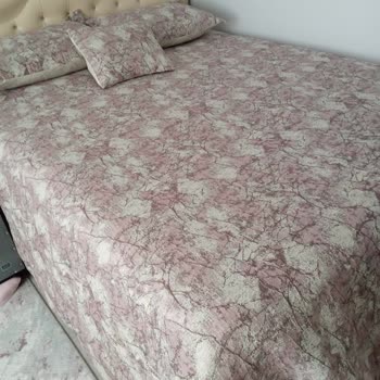 Karadağ Mobilya Mobilya Mağazasında Yaşanan Yatak Örtüsü Renk Uyuşmazlığı Ve Müşteri Hizmetleri Sorunu