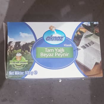 BİM Aknaz Peynirin İçinde Naylon İp Gibi Bir Şey Çıktı