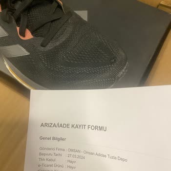 adidas Üründe Oluşan Kusuru Bizden Biliyorlar