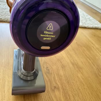 Dyson V12 Filtre Temizleme Uyarısı!