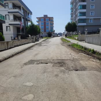 Atakum Belediyesi Bozuk Yol Ve Çukur