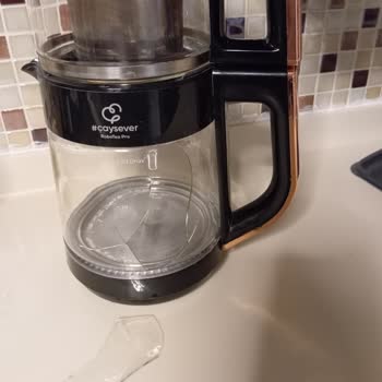 Karaca Çaysever Ürünümün Camı Kırıldı