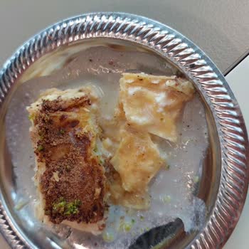 Yemeksepeti Bozulmuş Soğuk Baklava Gönderildi, Kurye Götürürken Yapmıştır Dendi