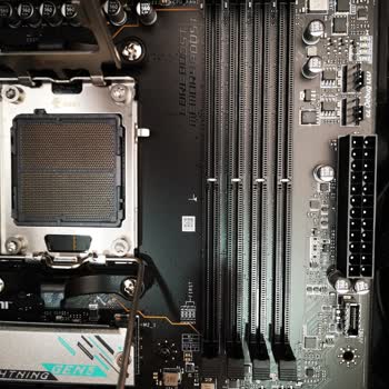 MSI Türkiye "Tekramarket" Kusurlu Ana Kart Gönderdi