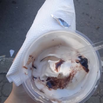 Burger King Beylikdüzü Şubesi Suflenin İçinden Plastik Çıktı