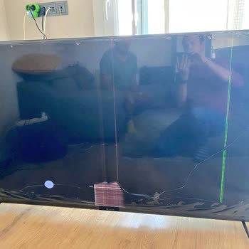 BİM 'den Alınan TV Kırık Çıktı