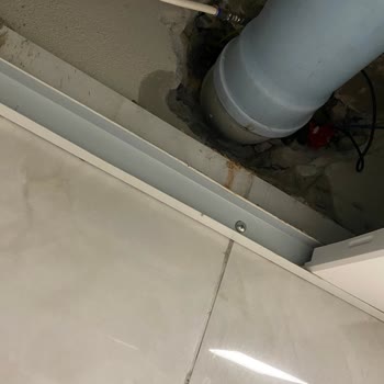 Ahes İnşaat Evim Dış Cephesinden Su Alıyor