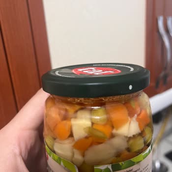 Tat Gıda Tat Garnitür İçinde Tanımlanamayan Cisim