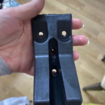 Enza Home Kırık Koltuk Ayağı Yaklaşık 3 Aydır Gelmedi