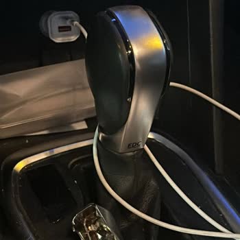 Renault Megane 4 Vites Topuzu Mandalı Kırıldı.