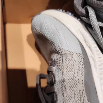 Skechers Spor Ayakkabı Mağduru