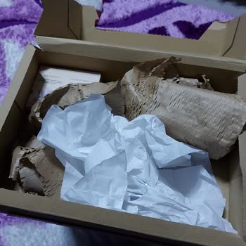 hepsiJET Zara Kargom Açılmış Ve Bir Parfümüm Eksik Teslim Edilmiş