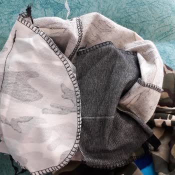 Minicity Kötü Dikiş Yırtık Cep