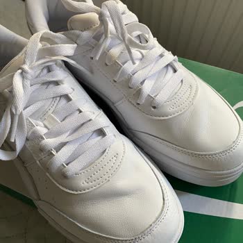 Sanal Çadır Puma Ayakkabı Bir Giyilmeyle Deforme Oldu