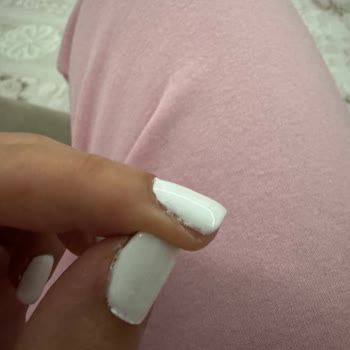 Maltepe Piazza Gratis Beauty Kalıcı Oje İşlemi