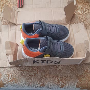 Tonny Black Pişmanlıktır. Siparişimi Hatalı Ve Yırtık Kutu