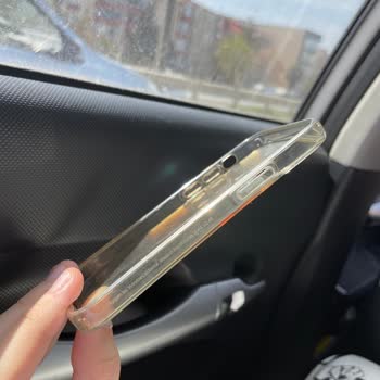 Aşırı Derece Sararan Spigen Kılıf