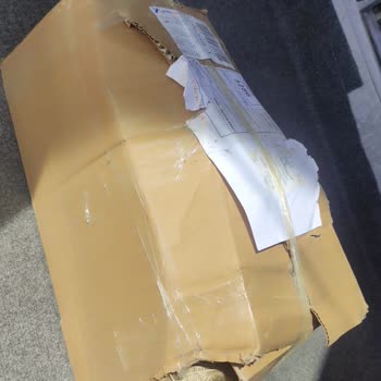 Yurtiçi Kargo Kolimi Parçalanmış Bir Şekilde Teslim Etti